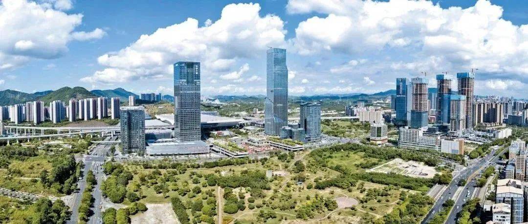 罗定e天空，探索数字时代的城市绿洲