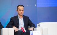 王兴兴发机器人720度回旋踢，未来科技与运动的完美结合