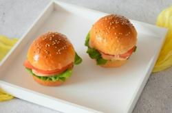 探索美食与时尚的融合，美女汉堡店的独特魅力