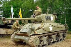 M46巴顿坦克：二战后的装甲革命，如何解决美军战场火力与机动性短板？