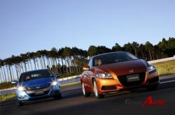 本田赛车：从赛道传奇到驾驶乐趣的极致体验，揭秘性能技术如何改变你的驾驶生活