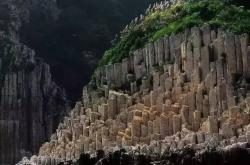 千针石林探险全攻略：揭秘壮丽景观下的生存技巧与隐藏宝藏