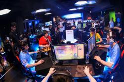 凤台县小鱼网，电子竞技的璀璨新星