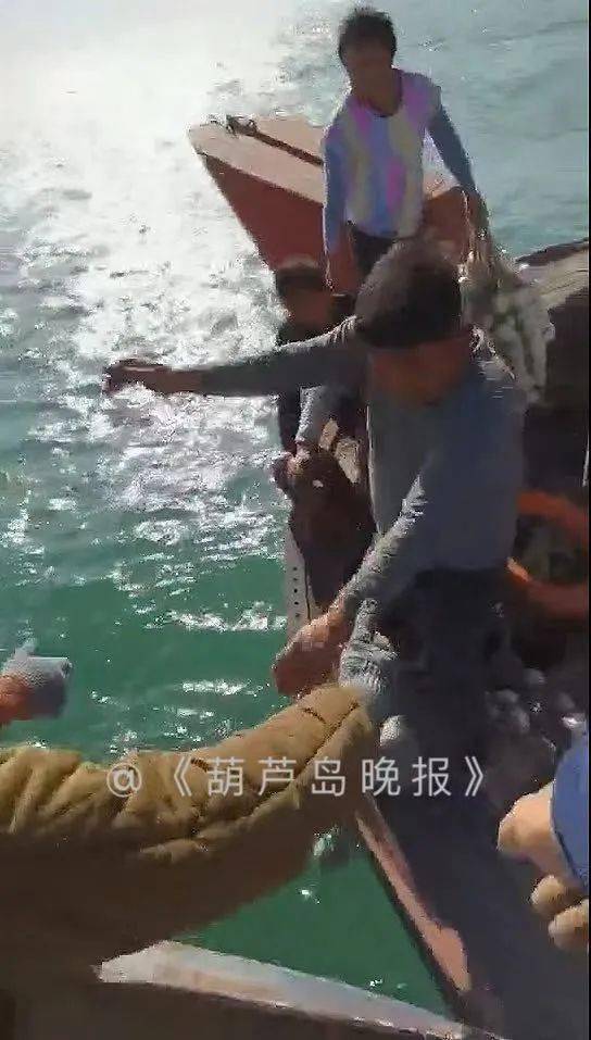 溺水瞬间，肺癌晚期大哥的潜水勇救