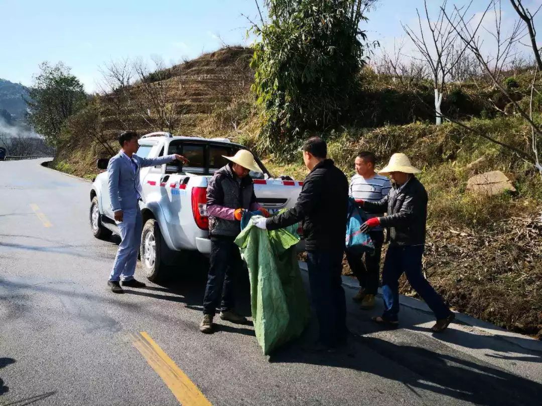 国庆期间哀牢山共接待游客五万余人次——旅游热潮背后的生态保护与可持续发展思考