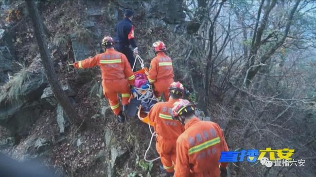 女游客跟团徒步时坠崖身亡，悲剧背后的警醒