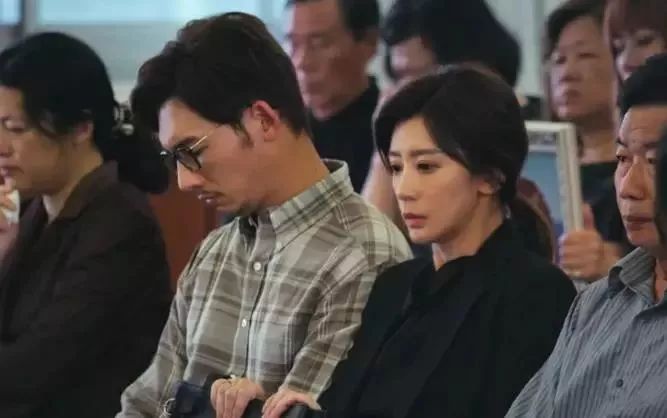 钟汉良与朱珠搭戏显老？年龄差距下的演技碰撞