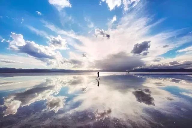 海阔天空外挂，虚拟世界的边界与现实生活的道德
