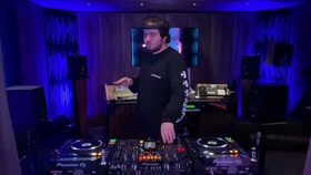 电脑弹钢琴，虚拟音乐的奇妙之旅