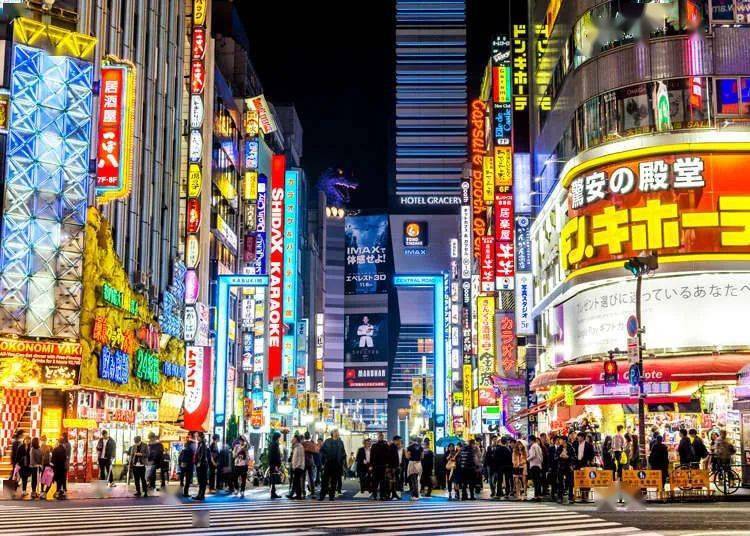 新宿二丁目，东京心脏的跳动与多元文化的交融
