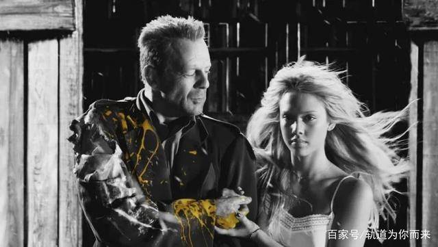 罪恶城市深度解析：从漫画到电影游戏的黑暗美学与人性探讨