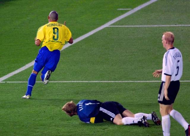 巴西足球的起源、风格与辉煌历史：从街头桑巴到世界冠军的完整指南