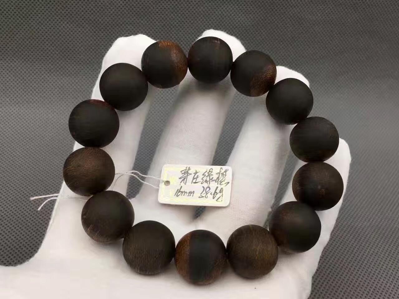 黑檀木白象牙：从历史渊源到游戏武器，掌握保养技巧与收藏价值