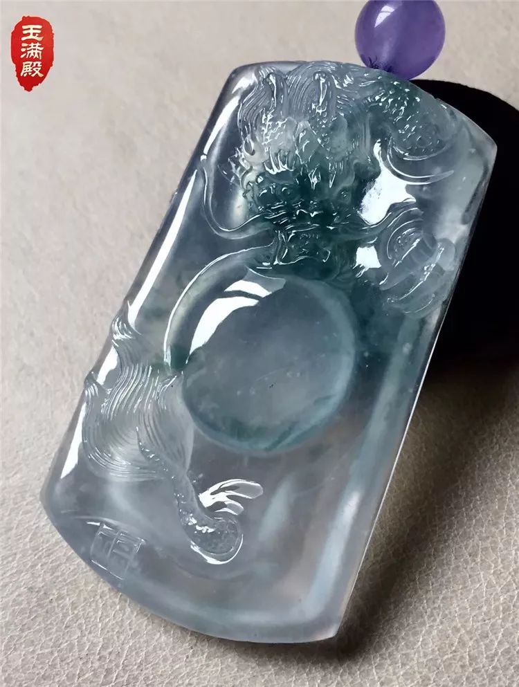 翡翠大师破解版安全吗？揭秘破解版风险与正版优势，保护你的手机安全