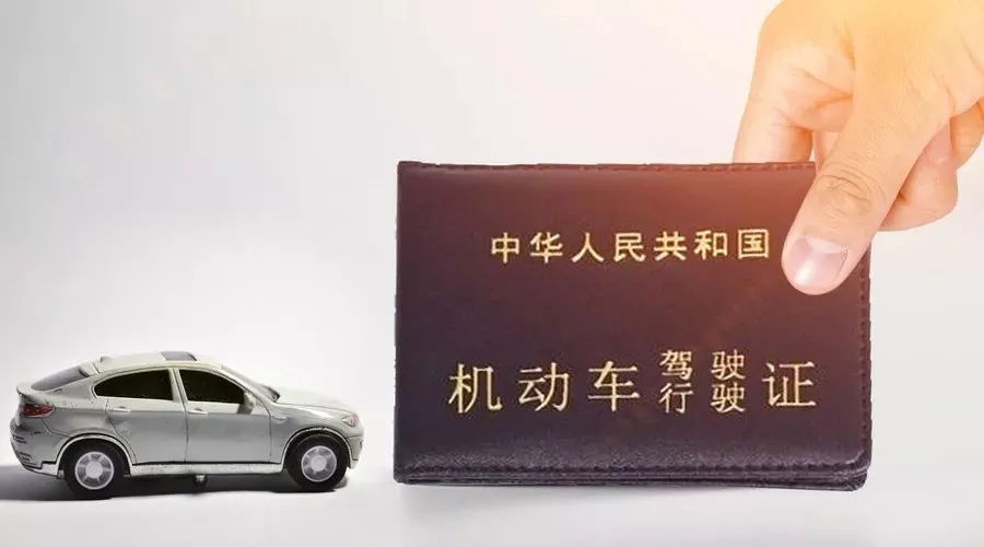 驾驶模拟：安全高效掌握驾驶技能，轻松避开真实风险